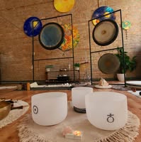 Terapie prin sunet cu gonguri și boluri tibetane