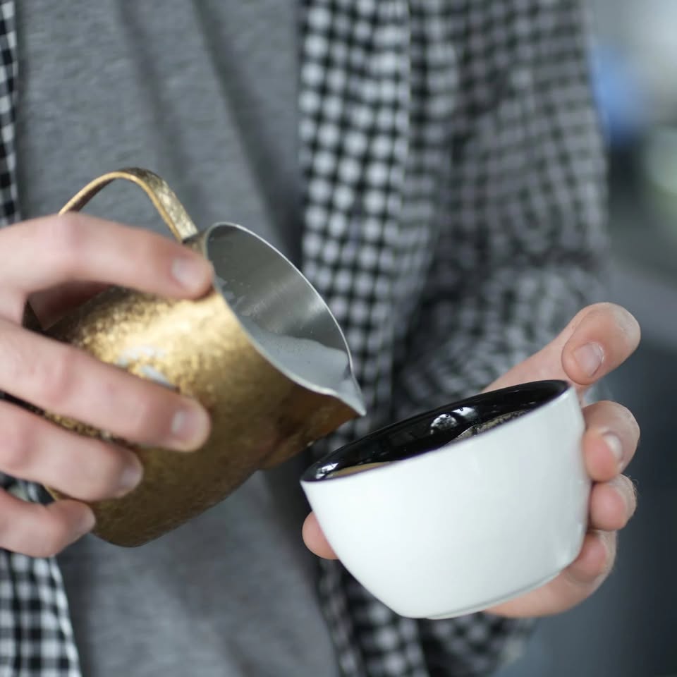 Atelier de Cafea de Specialitate la Oaza Taina Vie: De la Boabă la Ceașcă