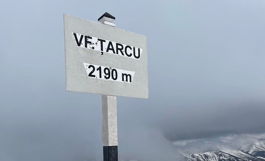 Vf.Tarcu 2190m