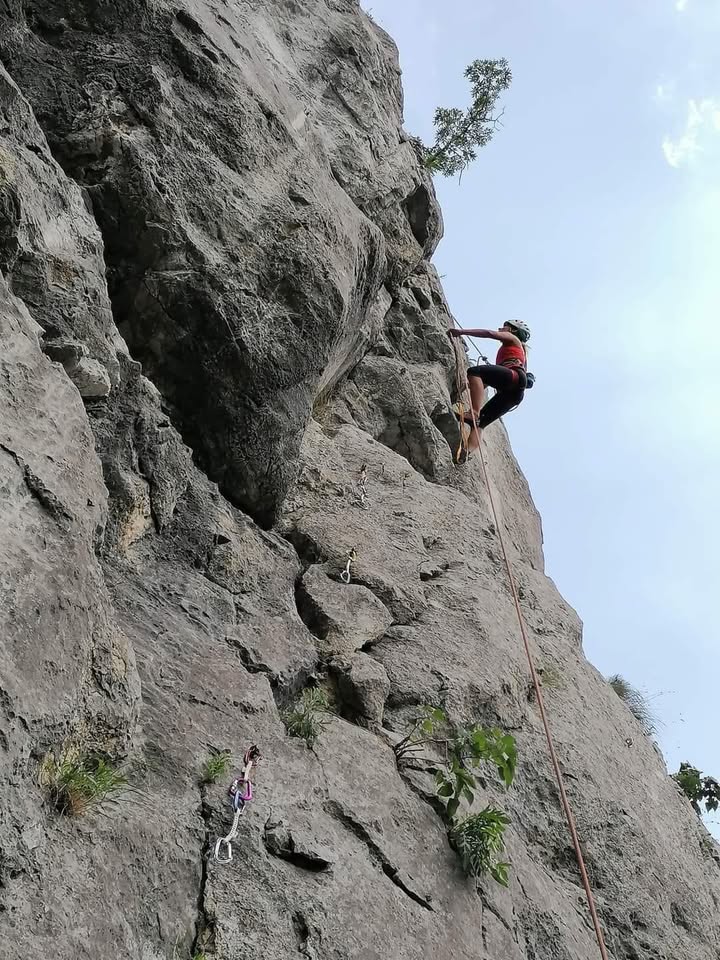05.apr.-Cățărare La Herculane-inițiere