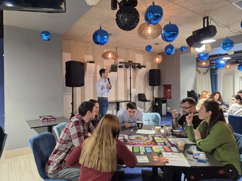 Seara de educatie financiara prin jocul Cashflow #2