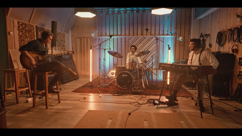 Room for Three organ jazz
