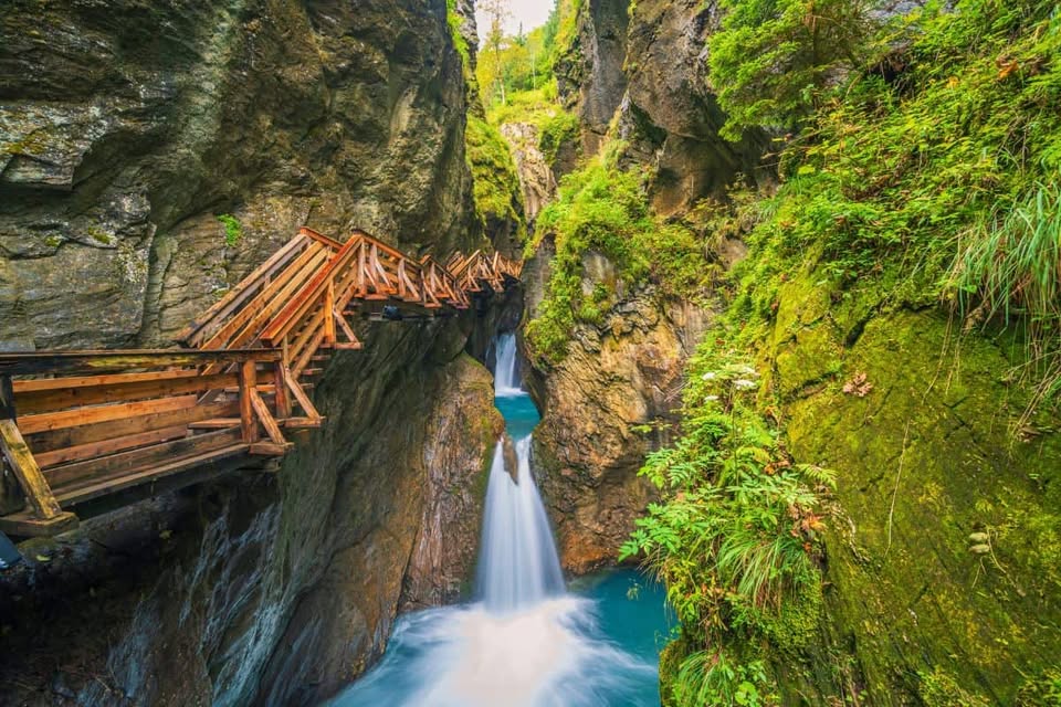 Drumetie 6 Zile Chei, Cascade si Canioane din Austria