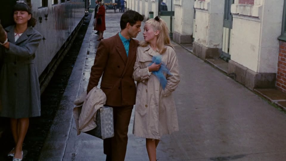ELVIRE RÉTRO: LES PARAPLUIES DE CHERBOURG LA CINEMA ELVIRE POPESCO
