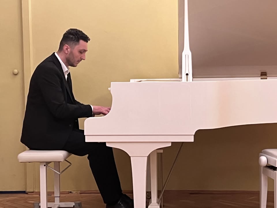 recital de pian Sebastian Cazan zongoraestje