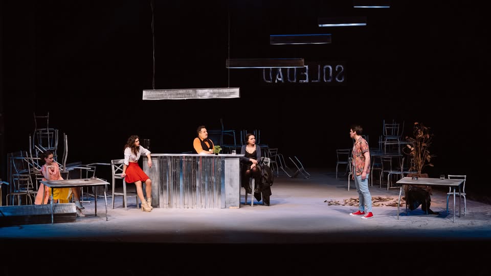 SINGURI ÎMPREUNĂ (Savage în impas) de John Patrick Shanley