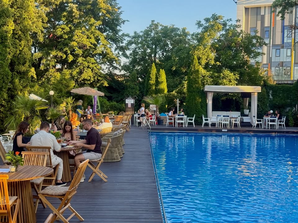 Cina pe Piscină #2 | SEARĂ LIBANEZĂ | no name beach