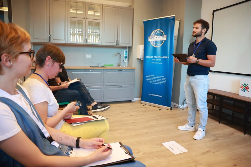 Învață să Vorbești cu Încredere – Oradea Toastmasters Club de Public Speaking
